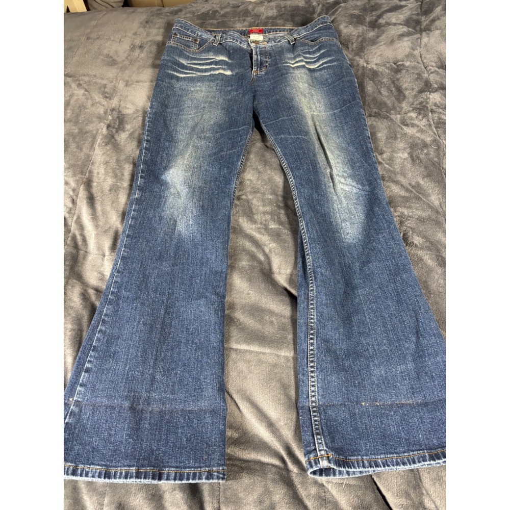 Mossimo Womens Low Rise Flare Jeans Medium Wash Whiskered‎ Stretch Size 11